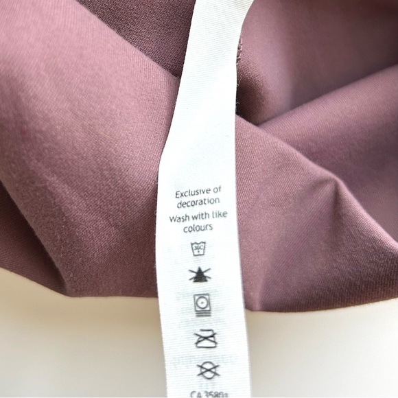 ❣️ LULULEMON Women’s Wunder Under Crop HR Leggings. Mauve/Dark Rose. Size: 4 - Picture 12 of 15